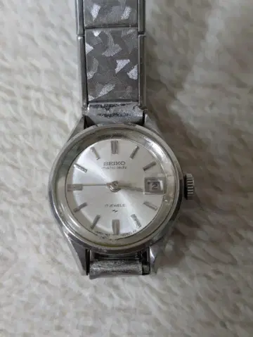 세이코 자동 감기 손목시계 8N2241