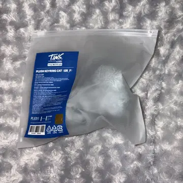 TWS와 함께 체험해 보세요! 플러시 키링 고양이