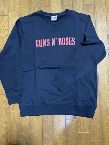 GUNS N' ROSES 크루넥 트레이닝복