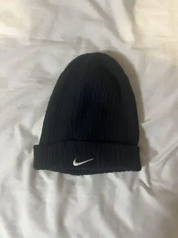 Nike 블랙 니트 모자