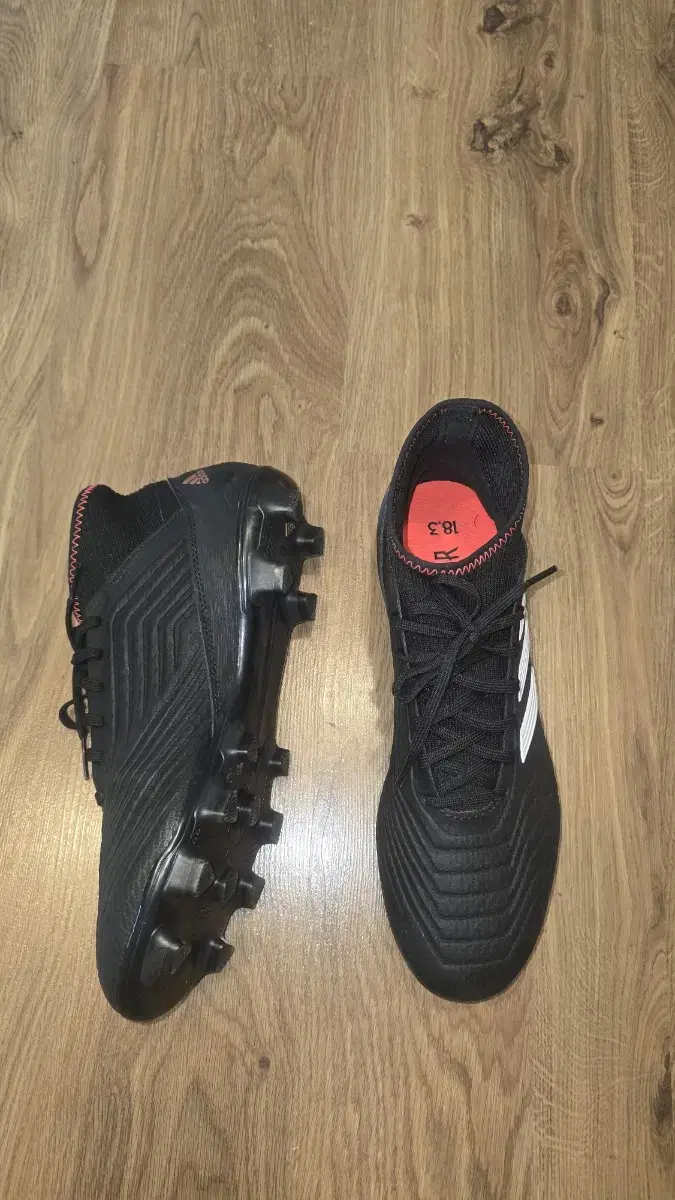 Adidas Predator Football Boots 275