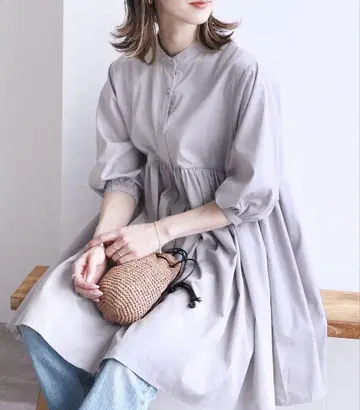 풍성한 볼륨 시어 블라우스