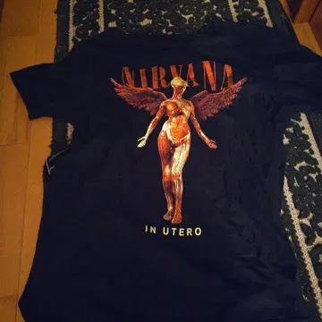 닐바나 in utero 빈티지?