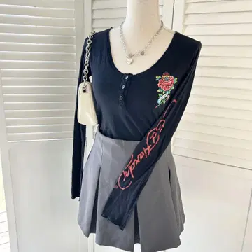 Ed Hardy USA제 장미 자수 티셔츠 긴팔 로고 슬리브 블랙