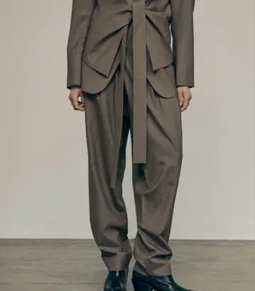LOW CLASSIC 로우 클래식 턱 와이드 팬츠 M