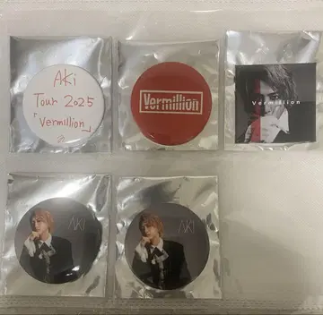 시드 아키 Aki 솔로 투어 'Vermilion' 캔뱃지