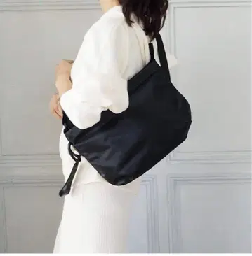 PELLE BORSA 블랙 숄더백