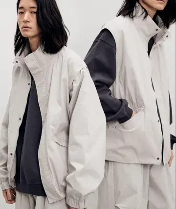 미니멀 2웨이 트랙 지퍼 블라우스