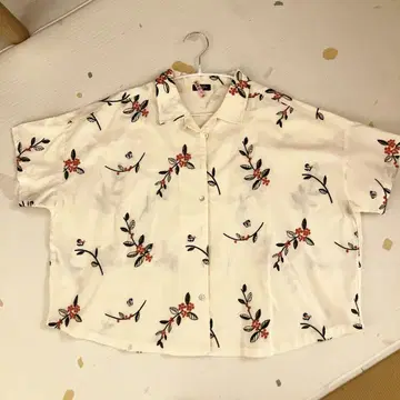 marblesud 자수 셔츠
