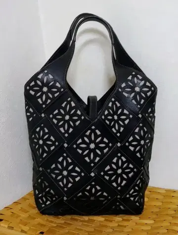 genten 서스티너블 컷워크 토트백 대 블랙