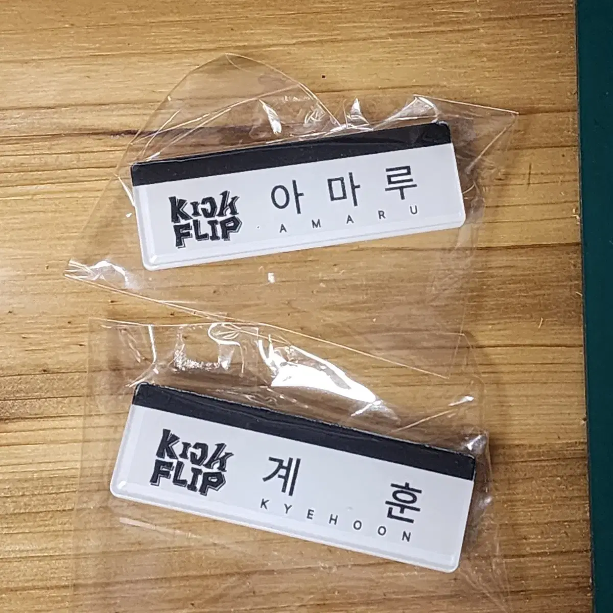 Kickflip pop up name tag wts
