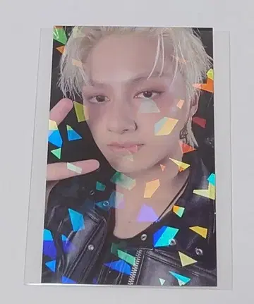SEVENTEEN 준 유니버셜 라키드로