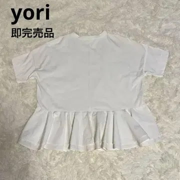 yori 요리 솔리드 백 플레어 티 화이트