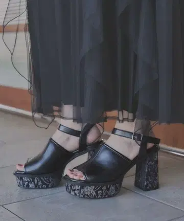 가라 솔 청키 샌들