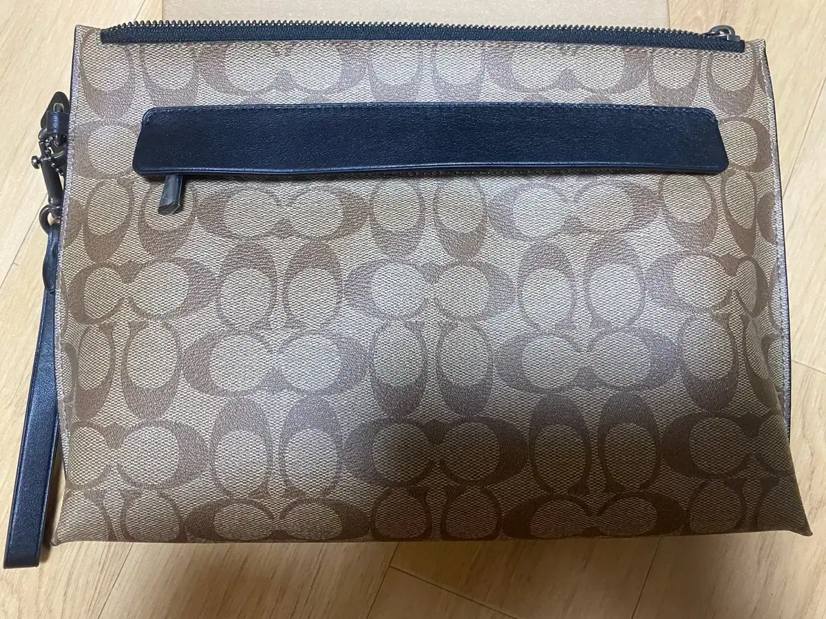 Coach Clutch seasons greetings F29508 Men's Bag