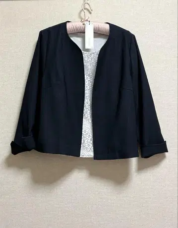 택 포함 큰 앨리스 버리 노카라 자켓