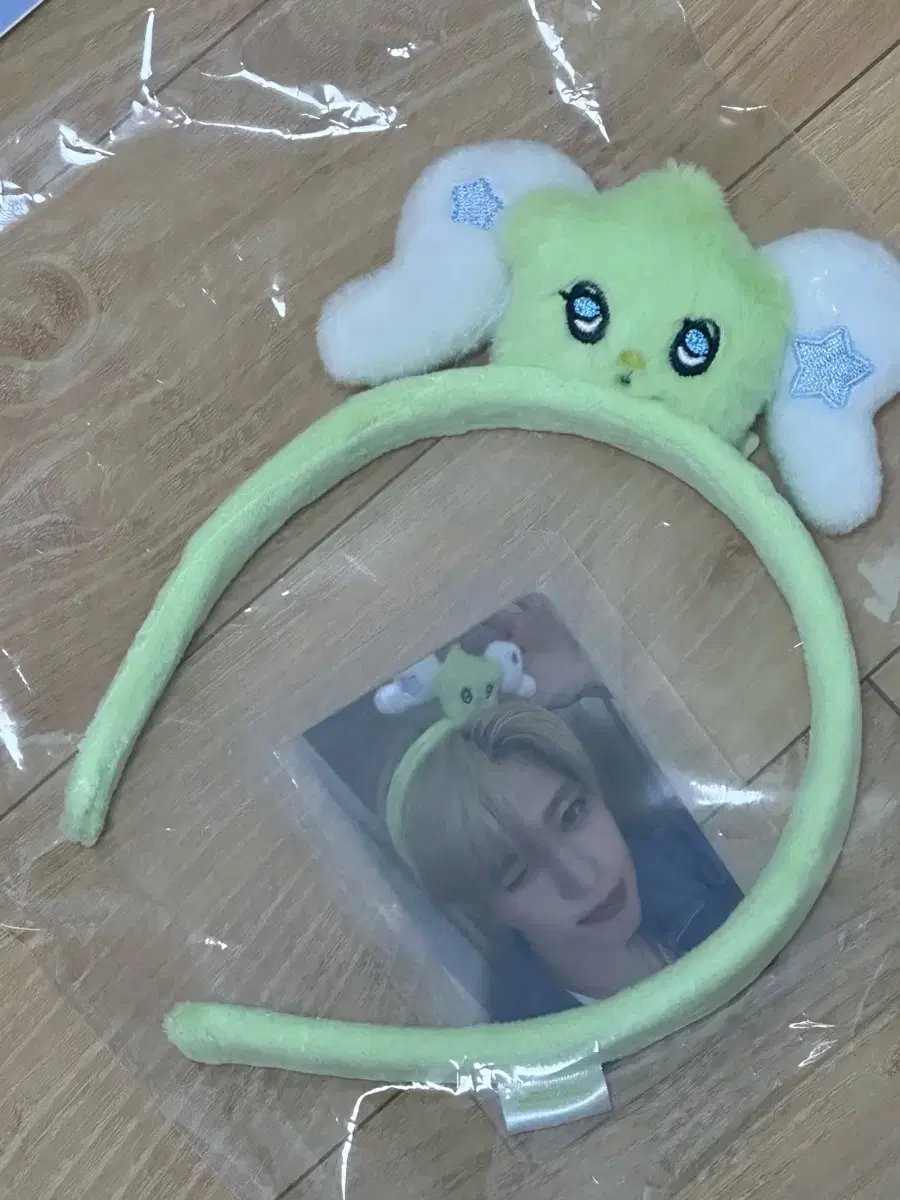 Nct wish Sion Everland Chuu Hairband