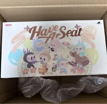 LABUBU THE MONSTERS Have a Seat 봉제 인형