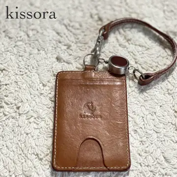 kissora 키소라 브라운 가죽 패스 케이스 릴 포함