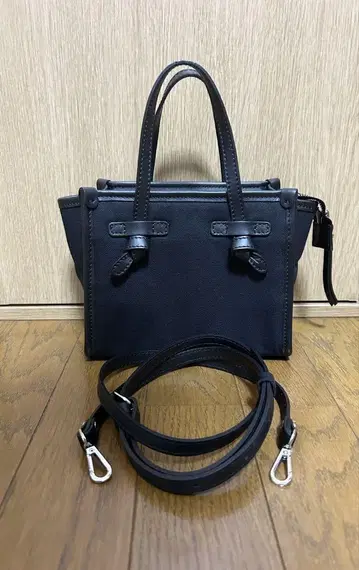 GIANNI CHIARINI 미스 말체라 블랙