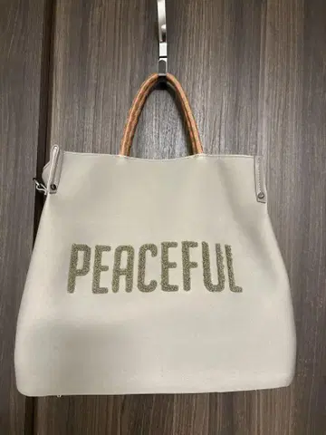 페신샤 PEACEFUL 로고 베이지 토트백