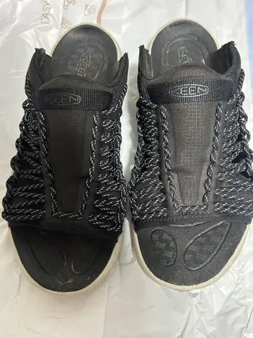 KEEN (킨) UNEEK SLIDE 유니크 슬라이드