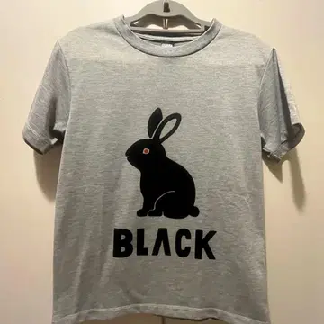 BLACK BRICK 토끼 티셔츠 그레이