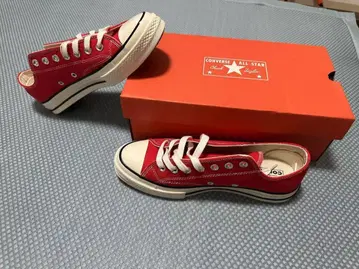미사용 새상품 빨간색 로우 컷 ct70 28.0cm
