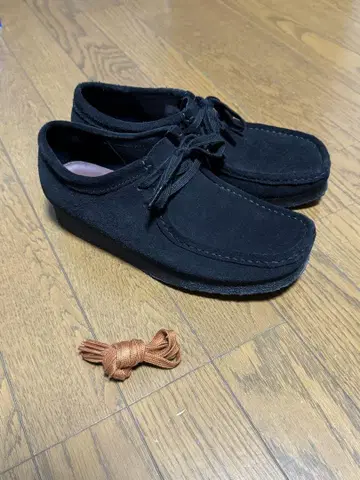 CLARKS 왈라비 블랙 25.5cm