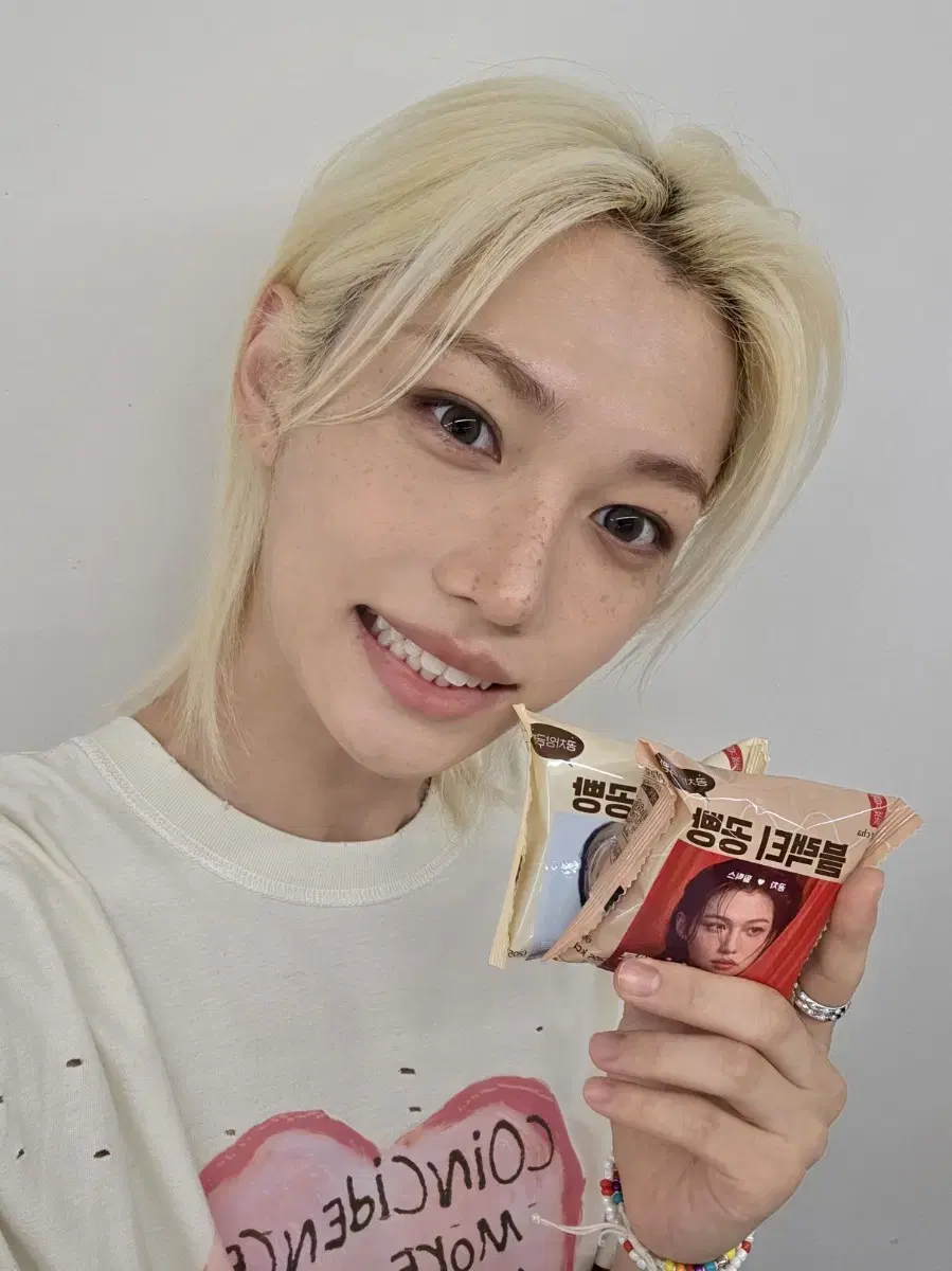 스키즈 필릭스 공차 뱃지 양도해요