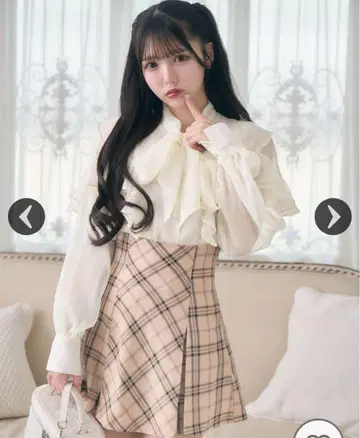 미셸 마카롱 플레어 체크 스커트