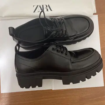 자라 볼륨 모크 토 슈즈 42