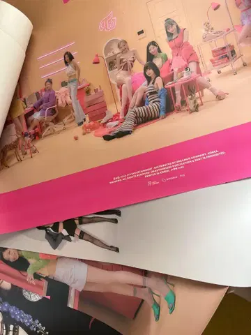 TWICE 포스터 묶음 판매