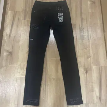 Ksubi(스비) 데미지 진 블랙
