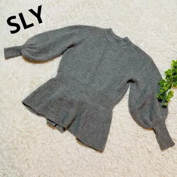 SLY 슬라이 (F) 긴팔 니트 스웨터 무지 백 오픈 볼륨 소매