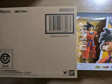 반다이 S.H.Figuarts 손오공 메디컬 머신
