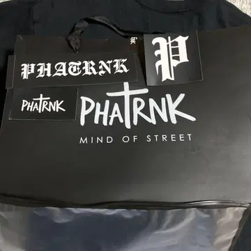 PHATRNK 블랙 티셔츠 L 사이즈