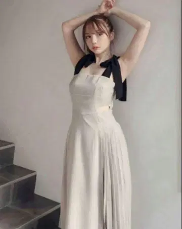 앤메리 앤 리본 플리츠 드레스