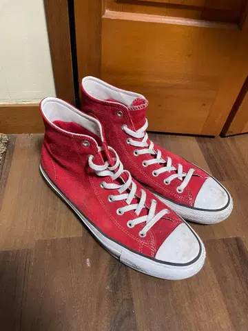 CONVERSE 레드 하이컷 신발