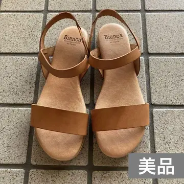 Bianca 잔달 컬러 CUERO B 37 사이즈