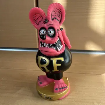 Rat Fink 피규어 핑크