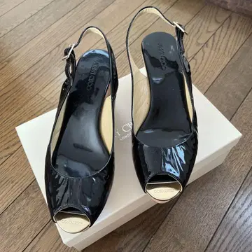 지미추 블랙 오픈토 샌들 40 사이즈