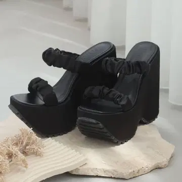 Darich 다리치 새틴 플랫폼 샌들 S 사이즈