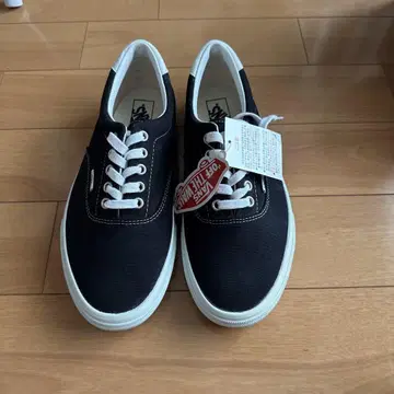 VANS 블랙 스니커즈 (론 헤르만 구매)