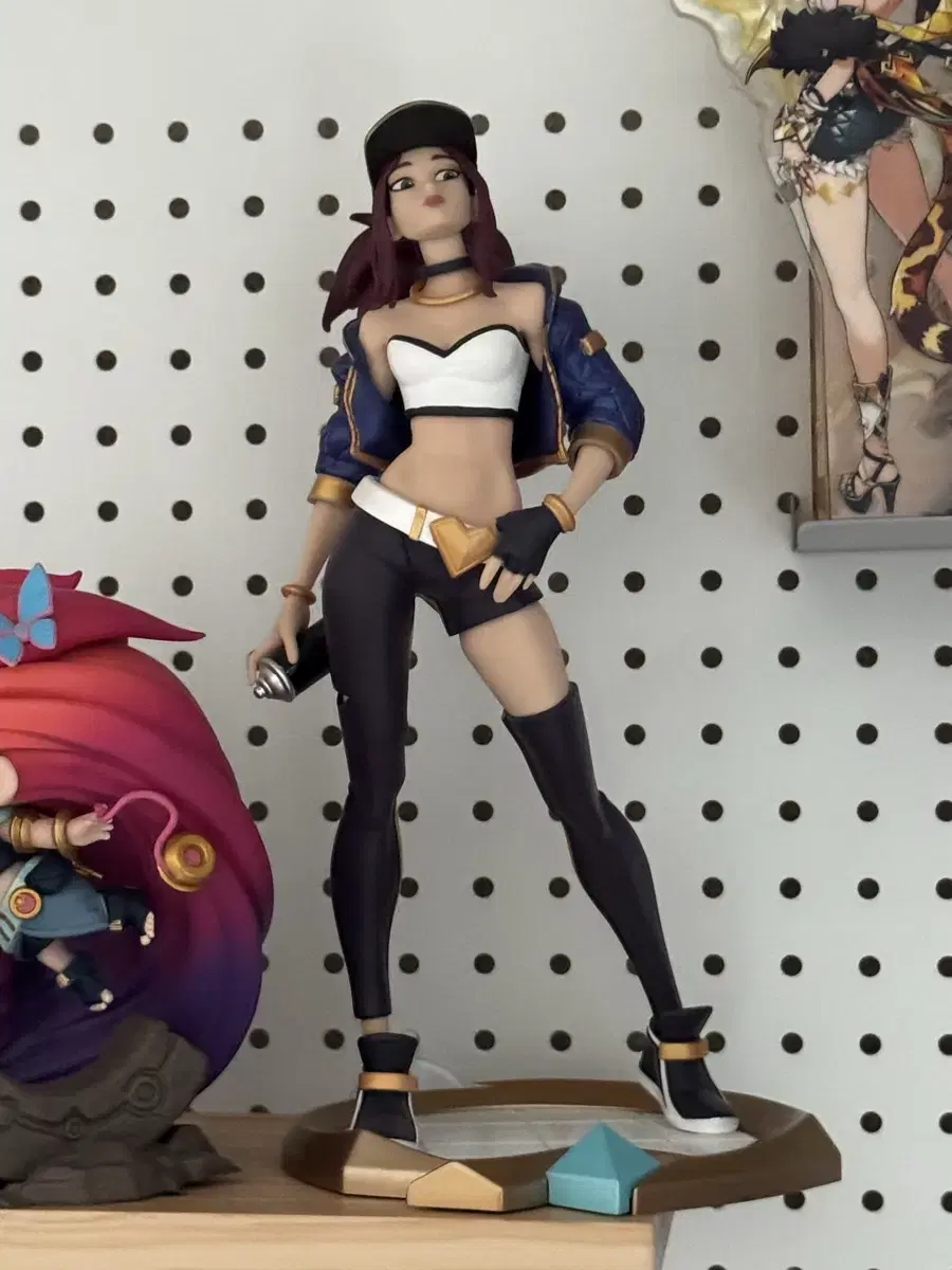 LoL League of Legends KDA Akali Figure