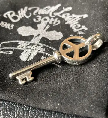 BWL peace key 펜던트 Bill Wall Leather