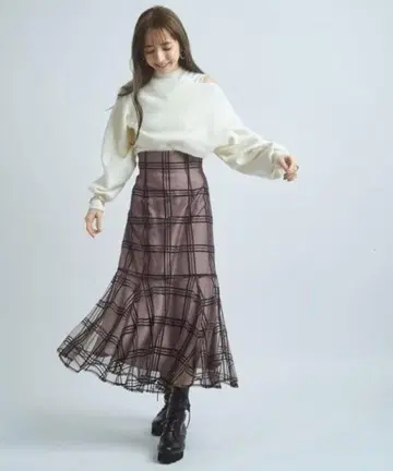 리랜드트루 도트 체크 얇은 명주 스커트 미사용 새상품 사이즈 0