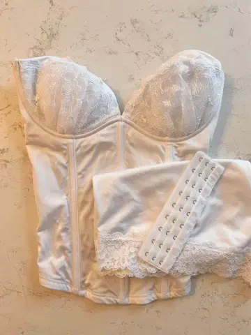 투 해치 브라이덜 이너