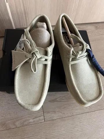 새상품 클락스 CLARKS WALLABEE 왈라비 23.5cm UK4