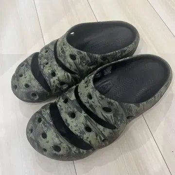KEEN 요기 샌들